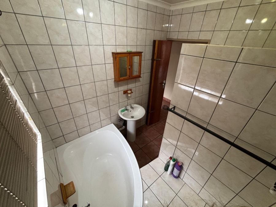 3 Bedroom Property for Sale in Oos Einde North West